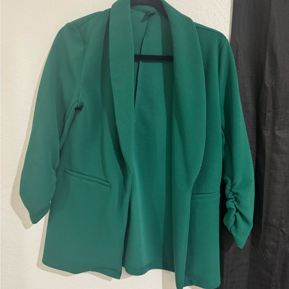 SHEIN Green Blazer with Ruched Sleeves
